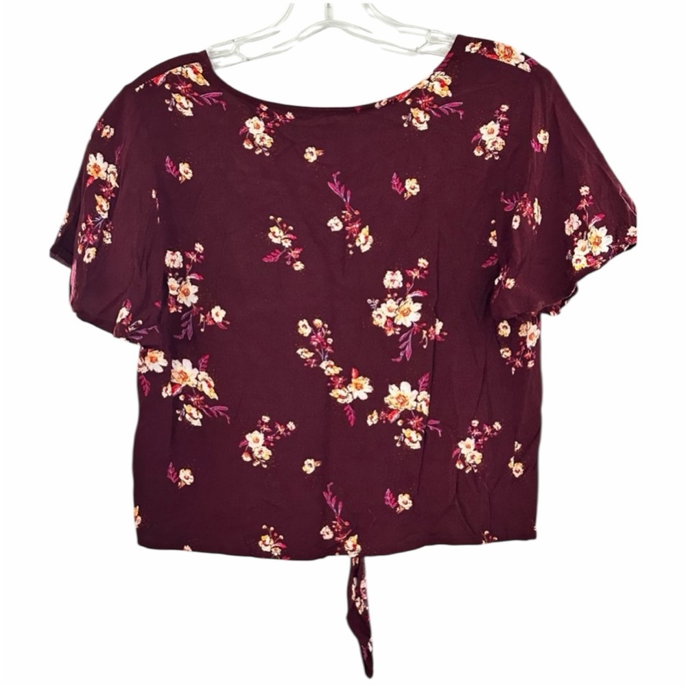 Mudd Women’s Top - Size Small - Pre-Loved - Color: Maroon - Picture 2 of 4